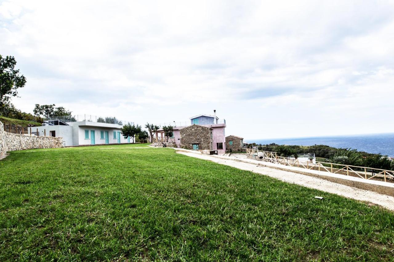 Borgo Rosso Di Sera Resort ซานลูซิโด ภายนอก รูปภาพ