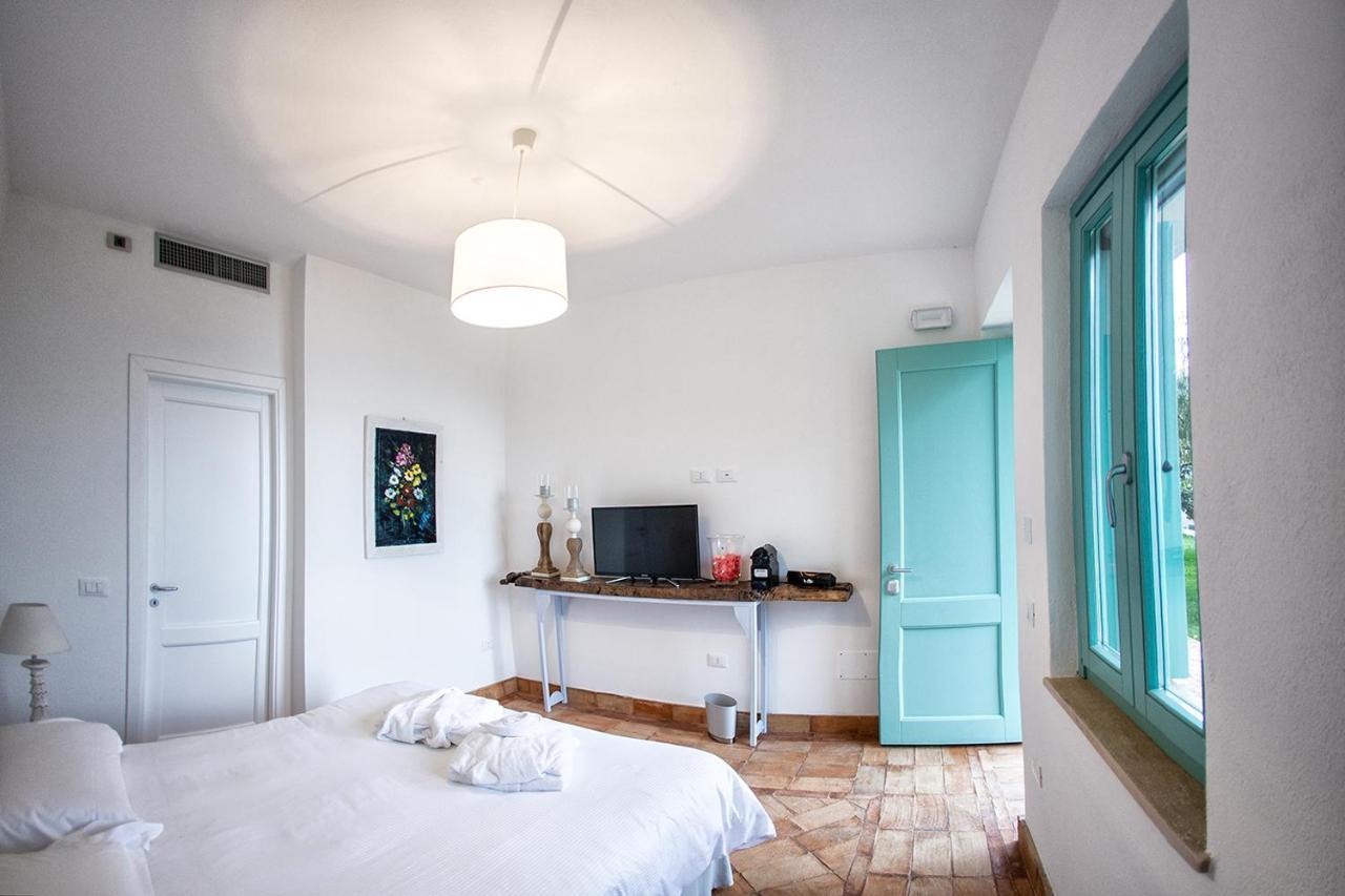 Borgo Rosso Di Sera Resort ซานลูซิโด ภายนอก รูปภาพ
