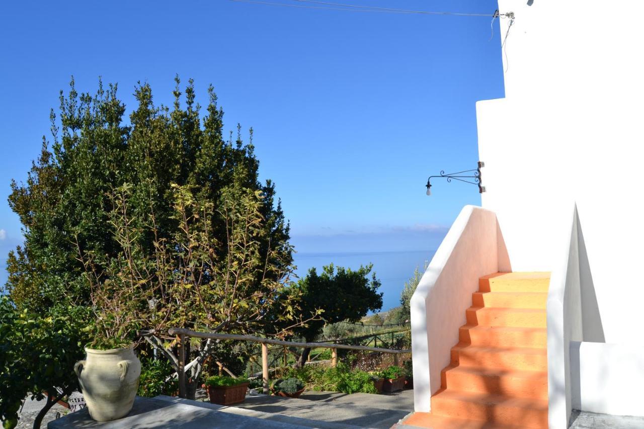 Borgo Rosso Di Sera Resort ซานลูซิโด ภายนอก รูปภาพ
