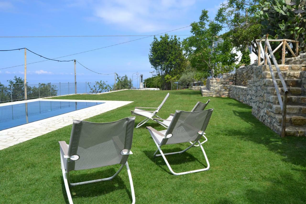 Borgo Rosso Di Sera Resort ซานลูซิโด ภายนอก รูปภาพ